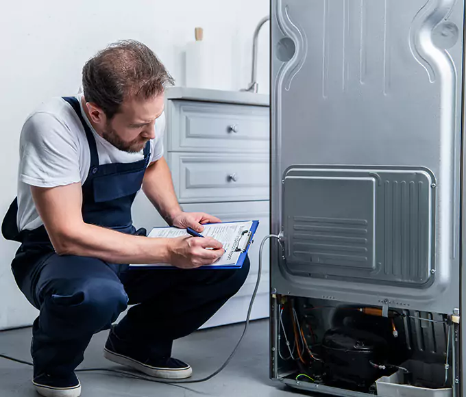 Why Marlborough, MA Homeowners Choose Marlborough Appliance Pro for Refrigerator Leak Repair?